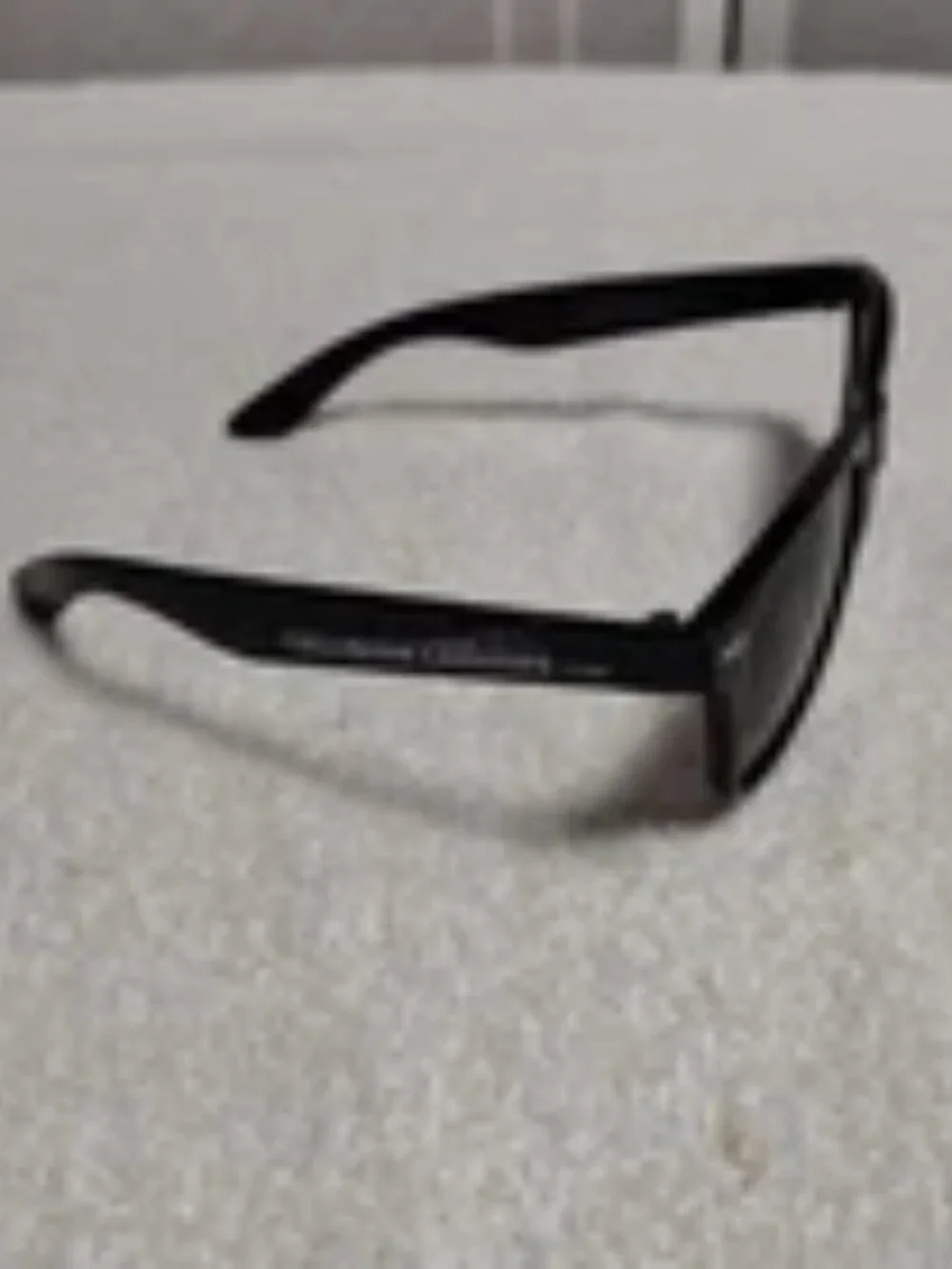The Gag black sunglasses